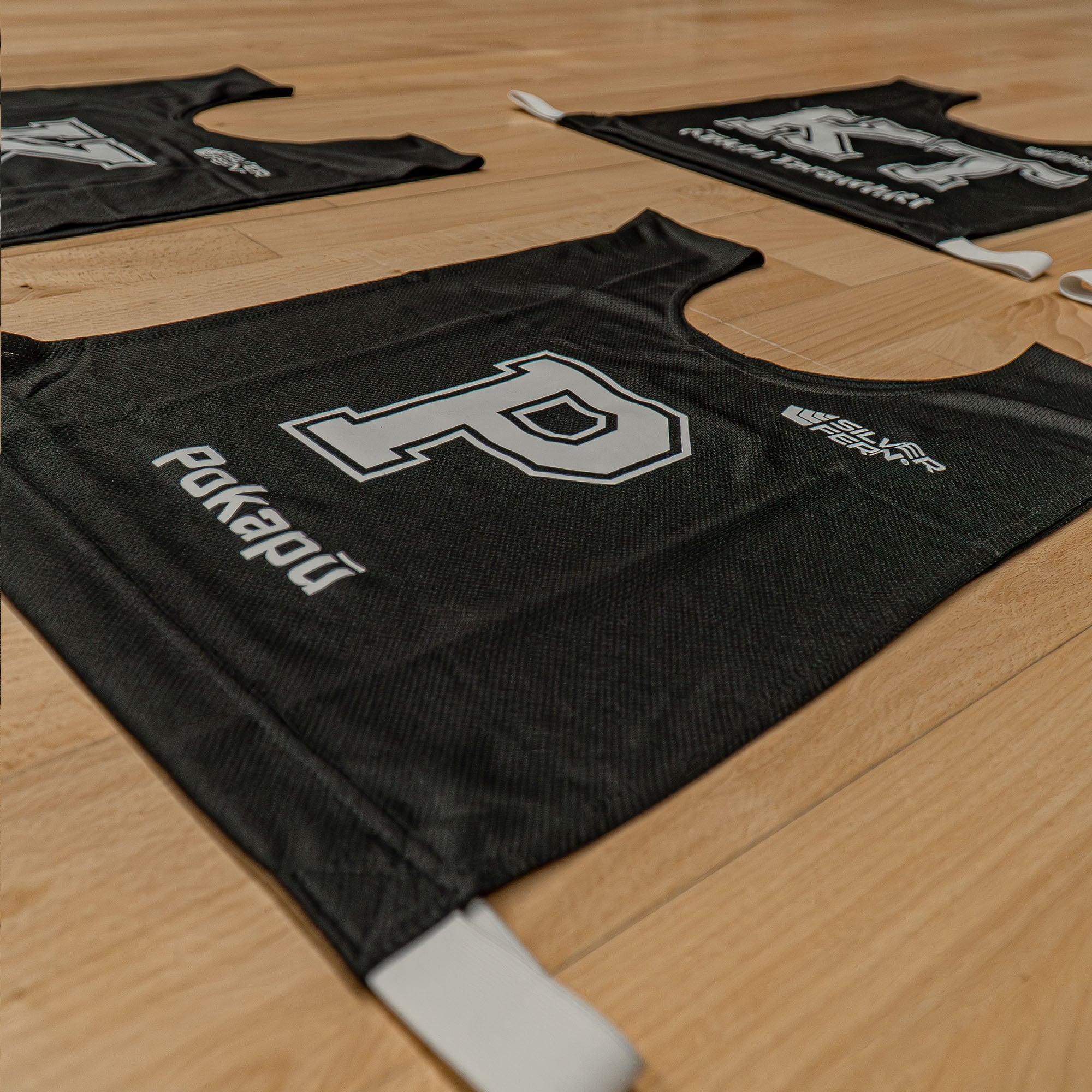 7-a-Side Te Reo Maori Netball Bib Set